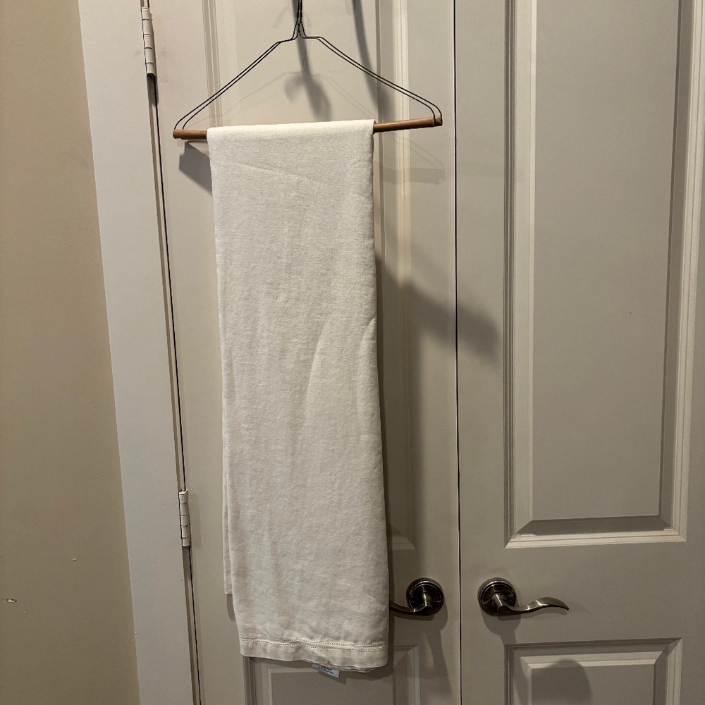 Williams Sonoma White 100% Linen Double Hemstitch Tablecloth